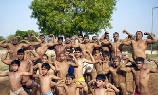Απίστευτο: Ένα χωριό γεμάτο «bodybuilders»! (ΦΩΤΟ+VIDEO)