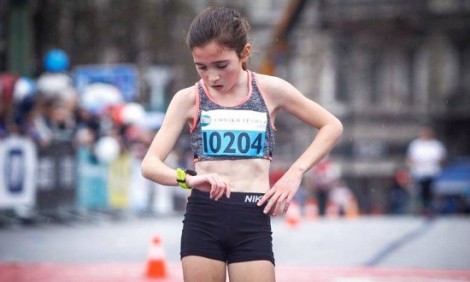 Η 12χρονη που τρέλανε τους πάντες στον Ημιμαραθώνιο της Αθήνας!