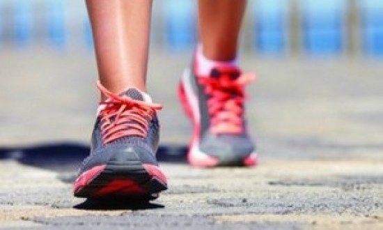 Πεντέ λεπτά περπάτημα αρκούν για να εξουδετερώσουν τον κίνδυνο καρδιοπάθειας