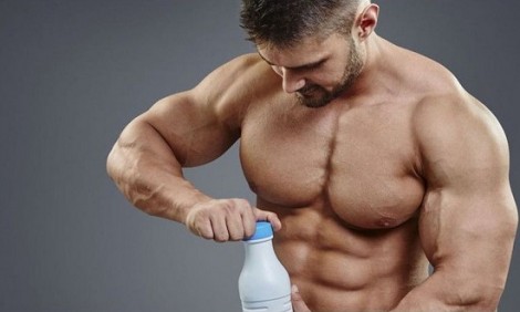 Πιείτε γάλα για μυϊκή ανάπτυξη και δυνατότερους μύες!