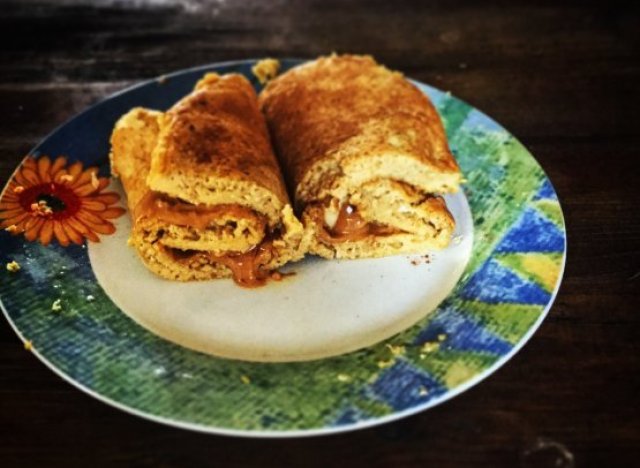 a WALT DISNEY POPPINS 640x468