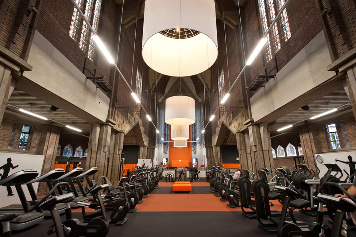 clubfotografie basic fit maastricht