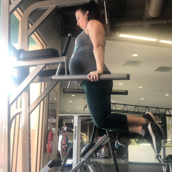 sara strong3