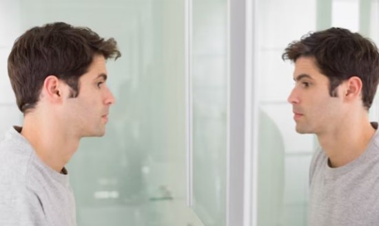 &Delta;&epsilon;&nu; &epsilon;ί&sigma;&alpha;&iota; &omicron; ί&delta;&iota;&omicron;&sigmaf; ά&nu;&theta;&rho;&omega;&pi;&omicron;&sigmaf; &pi;&omicron;&upsilon; ή&sigma;&omicron;&upsilon;&nu; &pi;&rho;&iota;&nu; 10 &lambda;&epsilon;&pi;&tau;ά, &lambda;έ&epsilon;&iota; &eta; &epsilon;&pi;&iota;&sigma;&tau;ή&mu;&eta;