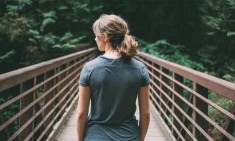 &Pi;&omega;&sigmaf; &eta; &kappa;&alpha;&nu;&nu;&alpha;&beta;&iota;&delta;&iota;ό&lambda;&eta; ά&lambda;&lambda;&alpha;&xi;&epsilon; &rho;&iota;&zeta;&iota;&kappa;ά &tau;&eta;&nu; &zeta;&omega;ή &mu;&iota;&alpha;&sigmaf; &gamma;&upsilon;&nu;&alpha;ί&kappa;&alpha;&sigmaf; &alpha;&pi;ό &tau;&alpha; &Gamma;&iota;ά&nu;&nu;&epsilon;&nu;&alpha;!