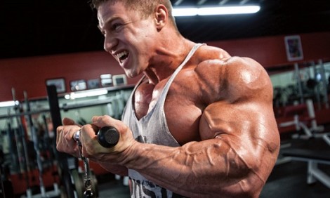 Οι 4 ασκήσεις που θα κάνουν τους δικέφαλους να... σκίσουν τα μανίκια