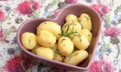 To &nu;έ&omicron; superfood &pi;&rho;&omicron;&sigma;&tau;&alpha;&tau;&epsilon;ύ&epsilon;&iota; &sigma;&tau;&omicron; &phi;&omicron;&upsilon;&lambda; &tau;&eta;&nu; &kappa;&alpha;&rho;&delta;&iota;ά