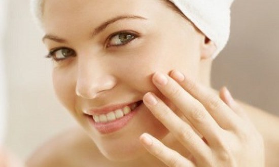 5 φρούτα που θα επαναφέρουν τη λάμψη στο δέρμα σας!