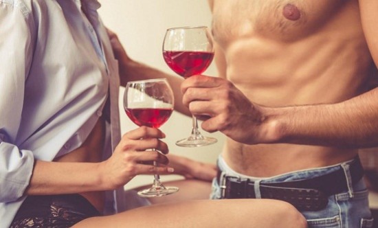 &Gamma;&iota;&alpha;&tau;ί ό&tau;&alpha;&nu; &pi;ί&nu;&epsilon;&iota;&sigmaf; &alpha;&nu;&epsilon;&beta;&alpha;ί&nu;&epsilon;&iota; &eta; &lambda;ί&mu;&pi;&iota;&nu;&tau;&omicron;