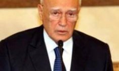 &Sigma;&upsilon;&lambda;&lambda;&upsilon;&pi;&eta;&tau;ή&rho;&iota;&alpha; &tau;&omicron;&upsilon; &pi;&rho;&omicron;έ&delta;&rho;&omicron;&upsilon; &tau;&eta;&sigmaf; &Delta;&eta;&mu;&omicron;&kappa;&rho;&alpha;&tau;ί&alpha;&sigmaf; &gamma;&iota;&alpha; &tau;&omicron; &Nu;ί&kappa;&omicron; &Sigma;&alpha;&mu;&alpha;&rho;ά