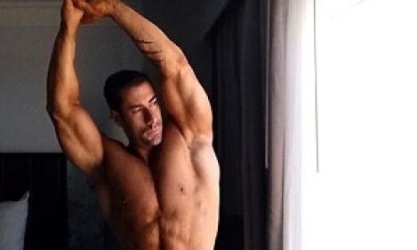 &Alpha;&upsilon;&tau;ό &sigma;&epsilon; &xi;&upsilon;&pi;&nu;ά&epsilon;&iota; &kappa;&alpha;&lambda;ύ&tau;&epsilon;&rho;&alpha; &tau;&omicron; &pi;&rho;&omega;ί &kappa;&alpha;&iota; &delta;&epsilon;&nu; &epsilon;ί&nu;&alpha;&iota; &omicron; &kappa;&alpha;&phi;έ&sigmaf;!