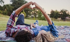 &Pi;&omicron;&iota;&alpha; &epsilon;ί&nu;&alpha;&iota; &tau;&alpha; &kappa;&rho;&iota;&tau;ή&rho;&iota;&alpha; &mu;&iota;&alpha;&sigmaf; &upsilon;&gamma;&iota;&omicron;ύ&sigmaf; &epsilon;&rho;&omega;&tau;&iota;&kappa;ή&sigmaf; &sigma;&chi;έ&sigma;&eta;&sigmaf;;