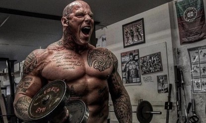 &Omicron; &pi;&iota;&omicron; &tau;&rho;&omicron;&mu;&alpha;&kappa;&tau;&iota;&kappa;ό&sigmaf; ά&nu;&theta;&rho;&omega;&pi;&omicron;&sigmaf; &sigma;&tau;&omicron;&nu; &kappa;ό&sigma;&mu;&omicron; &xi;&epsilon;&rho;ί&zeta;&omega;&sigma;&epsilon; έ&nu;&alpha;&nu; &sigma;ά&kappa;&omicron; &pi;&upsilon;&gamma;&mu;&alpha;&chi;ί&alpha;&sigmaf;! (video)