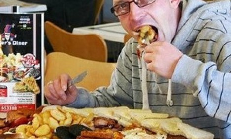 &Tau;&omicron; &pi;&rho;&omega;&iota;&nu;ό &tau;&omega;&nu; 6.000 &theta;&epsilon;&rho;&mu;ί&delta;&omega;&nu; &pi;&omicron;&upsilon;... &sigma;&kappa;&omicron;&tau;ώ&nu;&epsilon;&iota;!