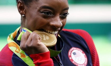 Το φαινόμενο της ενόργανης γυμναστικής Σιμόν Μπάιλς