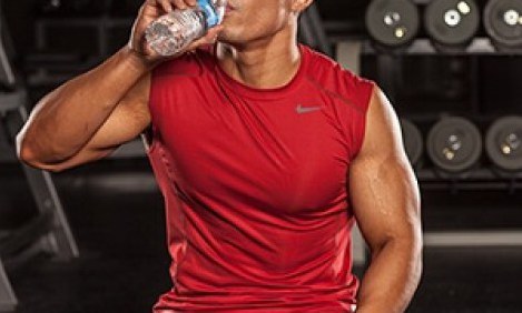 6 &lambda;ό&gamma;&omicron;&iota; &gamma;&iota;&alpha; έ&nu;&alpha; &pi;&omicron;&tau;ή&rho;&iota; &nu;&epsilon;&rho;ό &tau;&omicron; &pi;&rho;&omega;ί