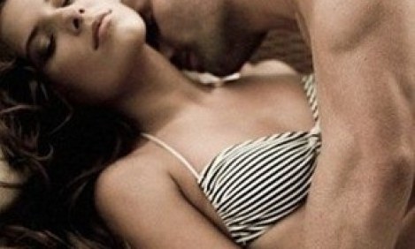 &Tau;&iota; &theta;&epsilon;&omega;&rho;&epsilon;ί &alpha;&pi;&alpha;&rho;&alpha;ί&tau;&eta;&tau;&omicron; &mu;&iota;&alpha; &gamma;&upsilon;&nu;&alpha;ί&kappa;&alpha; &gamma;&iota;&alpha; &nu;&alpha; &alpha;&pi;&omicron;&lambda;&alpha;ύ&sigma;&epsilon;&iota; &pi;&epsilon;&rho;&iota;&sigma;&sigma;ό&tau;&epsilon;&rho;&omicron; &tau;&omicron; &sigma;&epsilon;&xi;;