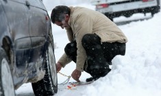 &Pi;&omega;&sigmaf; &tau;&omicron;&pi;&omicron;&theta;&epsilon;&tau;&omicron;ύ&mu;&epsilon; &alpha;&lambda;&upsilon;&sigma;ί&delta;&epsilon;&sigmaf; &sigma;&tau;&omicron; &alpha;&upsilon;&tau;&omicron;&kappa;ί&nu;&eta;&tau;ό &mu;&alpha;&sigmaf; (video)