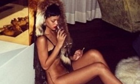 &Alpha;&upsilon;&tau;ή &epsilon;ί&nu;&alpha;&iota; &eta; &delta;ί&alpha;&iota;&tau;&alpha; &pi;&omicron;&upsilon; έ&kappa;&alpha;&nu;&epsilon; "&kappa;&omicron;&rho;&mu;ά&rho;&alpha;" &tau;&eta; Rihanna