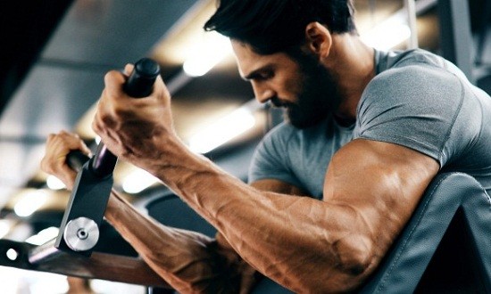 Πρέπει να προπονούμε τους μυς μας μέχρι την αποτυχία για μεγαλύτερη αύξηση της μυϊκής μάζας;