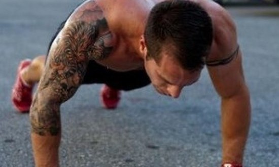 5 &lambda;ό&gamma;&omicron;&iota; &gamma;&iota;&alpha; &nu;&alpha; &kappa;ά&nu;&epsilon;&tau;&epsilon; burpees &kappa;ά&theta;&epsilon; &mu;έ&rho;&alpha;!