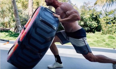 &Omicron; Chris Hemsworth έ&chi;&epsilon;&iota; &phi;&tau;ά&sigma;&epsilon;&iota; &sigma;&epsilon; ά&lambda;&lambda;&alpha; &epsilon;&pi;ί&pi;&epsilon;&delta;&alpha; &epsilon;&kappa;&gamma;ύ&mu;&nu;&alpha;&sigma;&eta;&sigmaf;