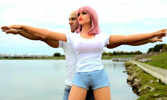 &Omicron; bodybuilder &pi;&omicron;&upsilon; έ&kappa;&alpha;&nu;&epsilon; &pi;&rho;ό&tau;&alpha;&sigma;&eta; &gamma;ά&mu;&omicron;&upsilon; &sigma;&tau;&eta;&nu; &laquo;&phi;&omicron;&upsilon;&sigma;&kappa;&omega;&tau;ή&raquo; &tau;&omicron;&upsilon; &kappa;&omicron;ύ&kappa;&lambda;&alpha;