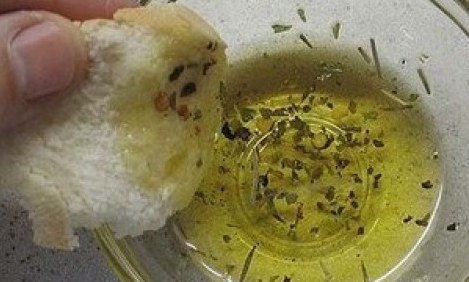 &Eta;... &pi;&alpha;&pi;ά&rho;&alpha; &alpha;&sigma;&pi;ί&delta;&alpha; &gamma;&iota;&alpha; &tau;&eta;&nu; &kappa;&alpha;&rho;&delta;&iota;ά!