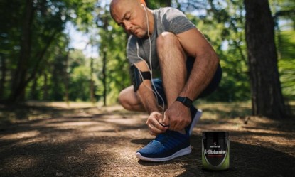 L-&Gamma;&lambda;&omicron;&upsilon;&tau;&alpha;&mu;ί&nu;&eta;: &Omicron; &sigma;ύ&mu;&mu;&alpha;&chi;&omicron;&sigmaf; &tau;&eta;&sigmaf; &alpha;&pi;&omicron;&kappa;&alpha;&tau;ά&sigma;&tau;&alpha;&sigma;&eta;&sigmaf;&hellip; &kappa;&alpha;&iota; ό&chi;&iota; &mu;ό&nu;&omicron;