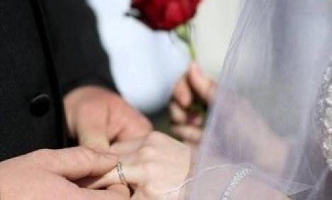 &Eta; &gamma;&upsilon;&nu;&alpha;&iota;&kappa;&epsilon;ί&alpha; &kappa;&alpha;&rho;&delta;&iota;ά &epsilon;ί&nu;&alpha;&iota; &pi;&iota;&omicron; &epsilon;&upsilon;ά&lambda;&omega;&tau;&eta; &alpha;&pi;ό &tau;&eta;&nu; &alpha;&nu;&delta;&rho;&iota;&kappa;ή