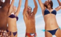 &Tau;&omicron; &kappa;&alpha;&lambda;&omicron;&kappa;&alpha;ί&rho;&iota; &gamma;&upsilon;&mu;&nu;&alpha;&sigma;&tau;&epsilon;ί&tau;&epsilon; &delta;&iota;&alpha;&sigma;&kappa;&epsilon;&delta;ά&zeta;&omicron;&nu;&tau;&alpha;&sigmaf;