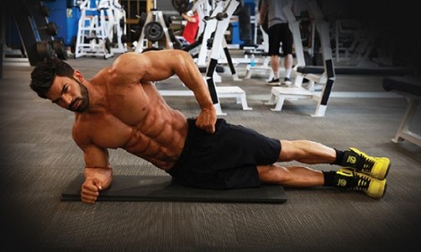 Οι νέοι κανόνες των κοιλιακών για να βγεις με six-pack στην παραλία