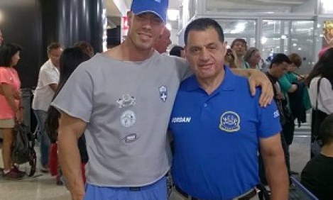 &Sigma;&tau;&eta;&nu; 1&eta; &Epsilon;&upsilon;&rho;&omega;&pi;&alpha;ϊ&kappa;ή &Omicron;&lambda;&upsilon;&mu;&pi;&iota;ά&delta;&alpha; &sigma;&tau;&omicron; &Mu;&pi;&alpha;&kappa;&omicron;ύ &omicron; &Kappa;&omega;&nu;&sigma;&tau;&alpha;&nu;&tau;ί&nu;&omicron;&sigmaf; &Tau;&sigma;ά&phi;&omicron;&sigmaf;