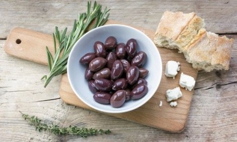 Έ&rho;&epsilon;&upsilon;&nu;&alpha;: &Epsilon;&lambda;&iota;έ&sigmaf; &Kappa;&alpha;&lambda;&alpha;&mu;ώ&nu;, &omicron;&iota; &pi;&iota;&omicron; &upsilon;&gamma;&iota;&epsilon;&iota;&nu;έ&sigmaf; &sigma;&tau;&omicron;&nu; &kappa;ό&sigma;&mu;&omicron;
