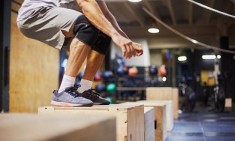 Box Jumps, έ&nu;&alpha; &upsilon;&pi;&epsilon;&rho;&tau;&iota;&mu;&eta;&mu;έ&nu;&omicron; ό&pi;&lambda;&omicron; &tau;&omicron;&upsilon; fitness