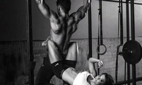 &Omicron;&iota; 10 &kappa;&alpha;&lambda;ύ&tau;&epsilon;&rho;&epsilon;&sigmaf; &sigma;ύ&nu;&theta;&epsilon;&tau;&epsilon;&sigmaf; &alpha;&sigma;&kappa;ή&sigma;&epsilon;&iota;&sigmaf; &mu;&epsilon; &beta;ά&rho;&eta;: &tau;&omicron; &mu;&upsilon;&sigma;&tau;&iota;&kappa;ό &gamma;&iota;&alpha; &mu;&epsilon;&gamma;ά&lambda;&alpha; &mu;&pi;&rho;ά&tau;&sigma;&alpha; (&epsilon;&iota;&kappa;ό&nu;&epsilon;&sigmaf;) !!!