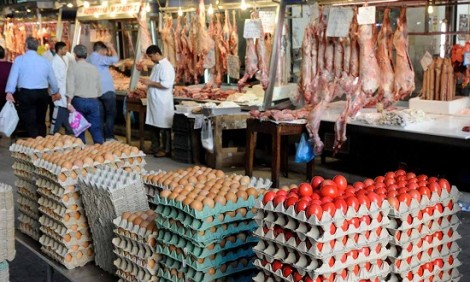 &Pi;ά&sigma;&chi;&alpha;: &Tau;&iota; &nu;&alpha; &pi;&rho;&omicron;&sigma;έ&chi;&epsilon;&tau;&epsilon; &mu;&epsilon; &tau;&iota;&sigmaf; &alpha;&gamma;&omicron;&rho;έ&sigmaf; &tau;&rho;&omicron;&phi;ί&mu;&omega;&nu; - &Tau;&iota; &lambda;έ&epsilon;&iota; &omicron; &Epsilon;&Phi;&Epsilon;&Tau;