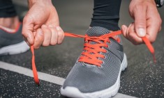 &Gamma;&iota;&alpha;&tau;ί &delta;&epsilon;&nu; &pi;&rho;έ&pi;&epsilon;&iota; &nu;&alpha; &phi;&omicron;&rho;ά&mu;&epsilon; &tau;&alpha; ί&delta;&iota;&alpha; &pi;&alpha;&pi;&omicron;ύ&tau;&sigma;&iota;&alpha; &kappa;ά&theta;&epsilon; &mu;έ&rho;&alpha; &sigma;&tau;&eta;&nu; &pi;&rho;&omicron;&pi;ό&nu;&eta;&sigma;&eta;