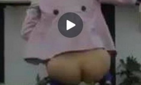 H &alpha;&pi;ί&sigma;&tau;&epsilon;&upsilon;&tau;&eta; &delta;&iota;&alpha;&phi;ή&mu;&iota;&sigma;&eta; &pi;&omicron;&upsilon; έ&gamma;&iota;&nu;&epsilon; viral &sigma;&tau;&omicron; internet! (video)