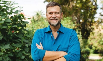 Έ&chi;&epsilon;&tau;&epsilon; &pi;&alpha;&tau;ή&sigma;&epsilon;&iota; &tau;&alpha; 50; &Omicron; &epsilon;&upsilon;&chi;ά&rho;&iota;&sigma;&tau;&omicron;&sigmaf; &tau;&rho;ό&pi;&omicron;&sigmaf; &nu;&alpha; &pi;&rho;&omicron;&sigma;&theta;έ&sigma;&epsilon;&tau;&epsilon; &chi;&rho;ό&nu;&iota;&alpha; &sigma;&tau;&eta; &zeta;&omega;ή &sigma;&alpha;&sigmaf;