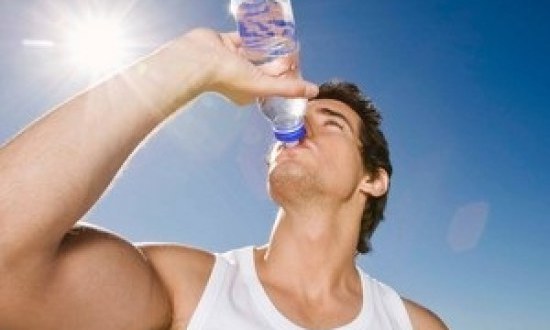 &Pi;ί&nu;&omega; &pi;&omicron;&lambda;ύ &nu;&epsilon;&rho;ό, &theta;&alpha; &alpha;&delta;&upsilon;&nu;&alpha;&tau;ί&sigma;&omega; ά&rho;&alpha;&gamma;&epsilon;;