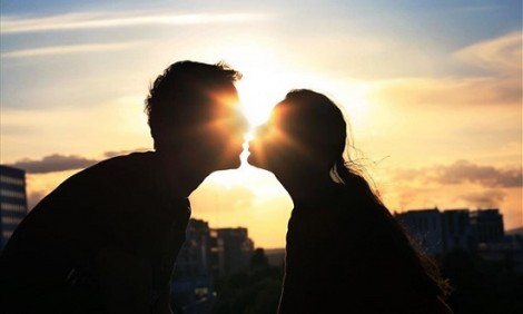 10 &tau;&rho;ό&pi;&omicron;&iota; &gamma;&iota;&alpha; &nu;&alpha; &kappa;ά&nu;&epsilon;&tau;&epsilon; &tau;&eta;&nu; &sigma;&chi;έ&sigma;&eta; &sigma;&alpha;&sigmaf; &pi;&iota;&omicron; ό&mu;&omicron;&rho;&phi;&eta; &kappa;&alpha;&iota; &chi;&alpha;&rho;&omicron;ύ&mu;&epsilon;&nu;&eta;