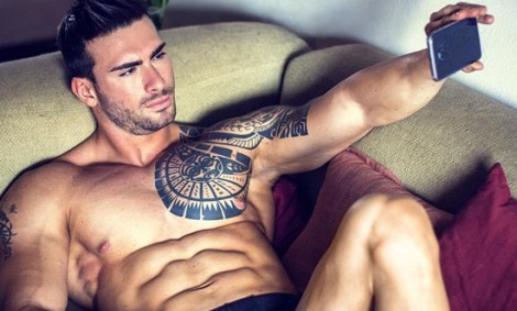 Έ&rho;&epsilon;&upsilon;&nu;&alpha; έ&delta;&epsilon;&iota;&xi;&epsilon; &kappa;ά&tau;&iota; &kappa;&omicron;&iota;&nu;ό &pi;&omicron;&upsilon; έ&chi;&omicron;&upsilon;&nu; &omicron;&iota; &pi;&iota;&omicron;... ά&pi;&iota;&sigma;&tau;&omicron;&iota; ά&nu;&delta;&rho;&epsilon;&sigmaf;