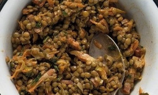 Ζεστή σαλάτα με φακές, πανσέτα και λαχανικά!