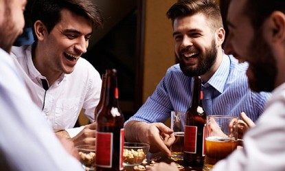 &Gamma;&iota;' &alpha;&upsilon;&tau;ό &omicron;&iota; ά&nu;&delta;&rho;&epsilon;&sigmaf; &pi;&rho;έ&pi;&epsilon;&iota; &nu;&alpha; &tau;&alpha; &pi;ί&nu;&omicron;&upsilon;&nu; &sigma;&upsilon;&chi;&nu;ά &mu;&epsilon; &tau;&omicron;&upsilon;&sigmaf; &phi;ί&lambda;&omicron;&upsilon;&sigmaf; &tau;&omicron;&upsilon;&sigmaf;!