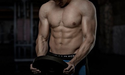 &Eta; &laquo;&Alpha;&gamma;ί&alpha; &Tau;&rho;&iota;ά&delta;&alpha;&raquo; &tau;&omega;&nu; &alpha;&sigma;&kappa;ή&sigma;&epsilon;&omega;&nu; &gamma;&iota;&alpha; &tau;&omicron;&upsilon;&sigmaf; &kappa;&omicron;&iota;&lambda;&iota;&alpha;&kappa;&omicron;ύ&sigmaf; (video)