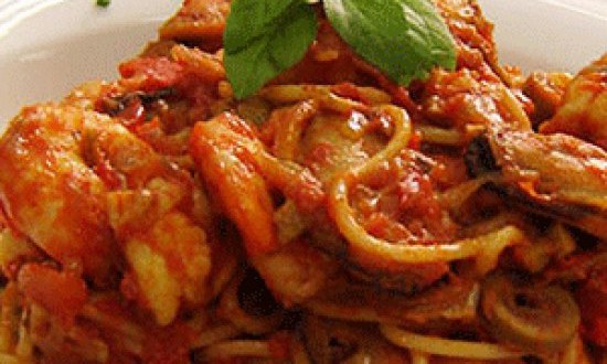 Το κάνουμε όλοι και είναι η βασική αιτία που παχαίνουμε