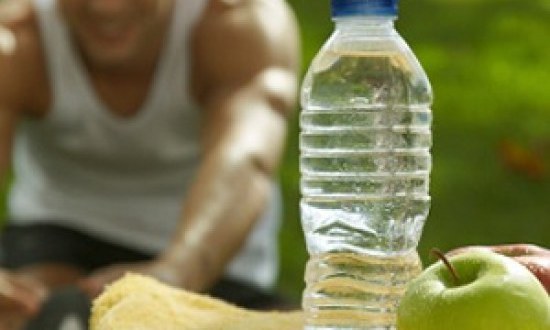 &Pi;ό&sigma;&eta; ώ&rho;&alpha; &pi;&rho;έ&pi;&epsilon;&iota; &nu;&alpha; &alpha;&pi;έ&chi;&epsilon;&iota; έ&nu;&alpha; &gamma;&epsilon;ύ&mu;&alpha; &pi;&rho;&iota;&nu; &tau;&eta;&nu; &pi;&rho;&omicron;&pi;ό&nu;&eta;&sigma;&eta;