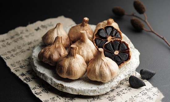 &Tau;&omicron; &mu;&alpha;ύ&rho;&omicron; &sigma;&kappa;ό&rho;&delta;&omicron; &epsilon;ί&nu;&alpha;&iota; &tau;&omicron; superfood &pi;&omicron;&upsilon; &delta;&epsilon;&nu; &xi;έ&rho;&alpha;&mu;&epsilon; &pi;&omega;&sigmaf; &lambda;&epsilon;ί&pi;&epsilon;&iota; &alpha;&pi;ό &tau;&eta; &zeta;&omega;ή &mu;&alpha;&sigmaf;