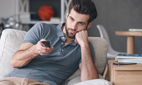 Από τι κινδυνεύουν όσοι βλέπουν πολλές ώρες τηλεόραση;